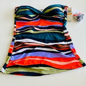 NWT Anne Cole Stripe Twist Top